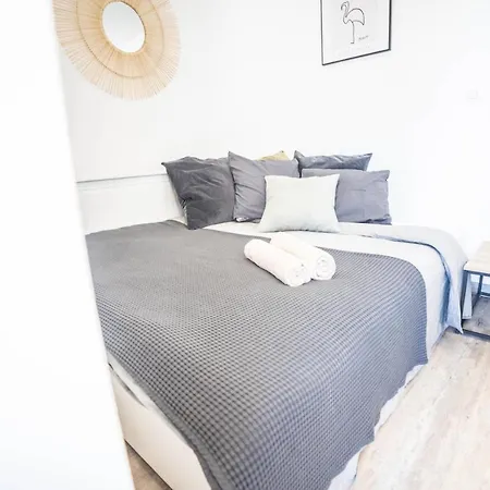 La Parenthese Parking Pros Servicesconciergerie Motte Apartment